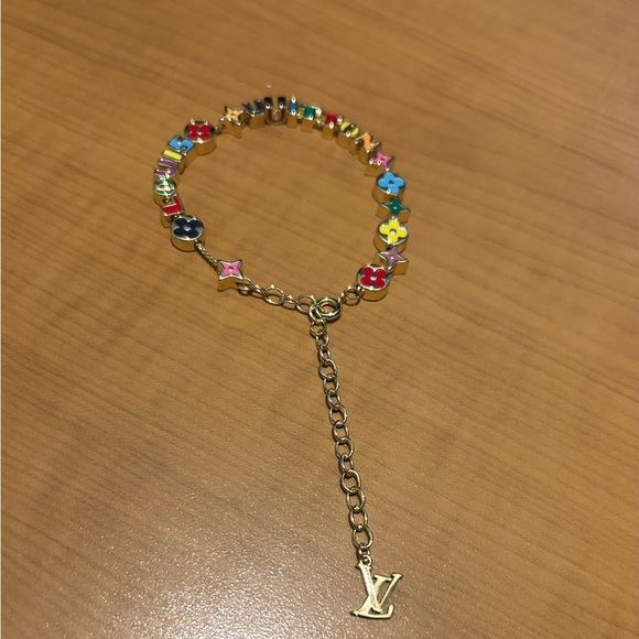 Louis Vuitton colored gold Logo Bracelet - Picture 3 of 4